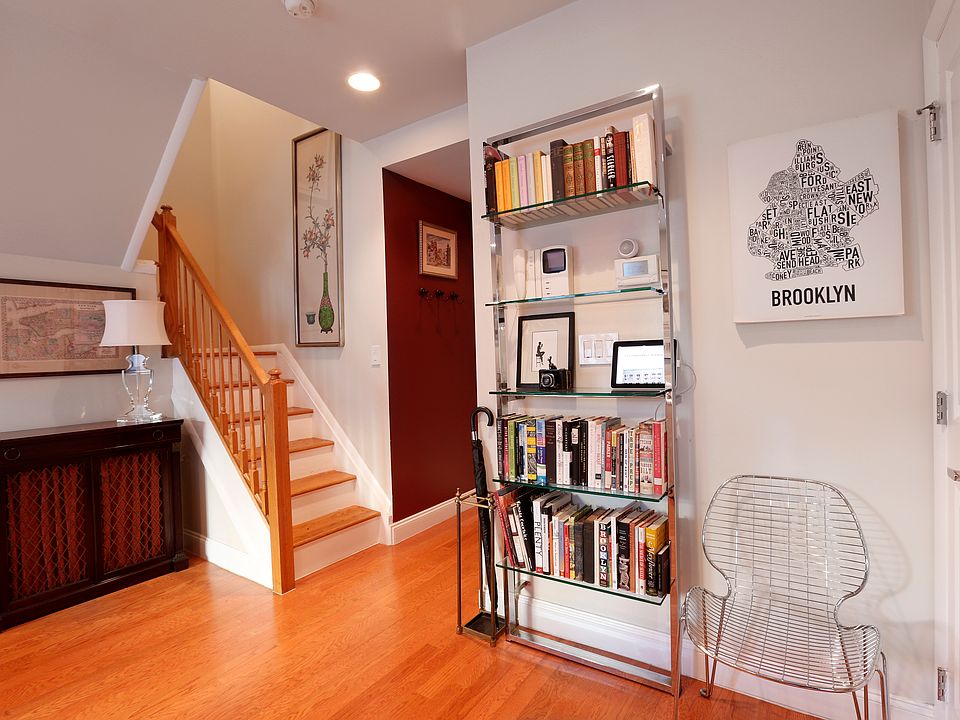 1st image of 525 Vanderbilt Ave APT 4B