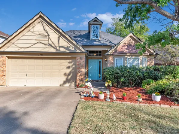 6720 Lyndale Dr, Watauga, TX 76148