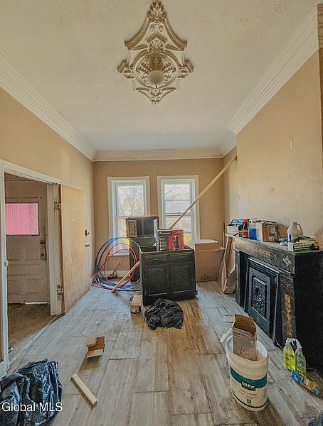 4th image of 247 Quail Street