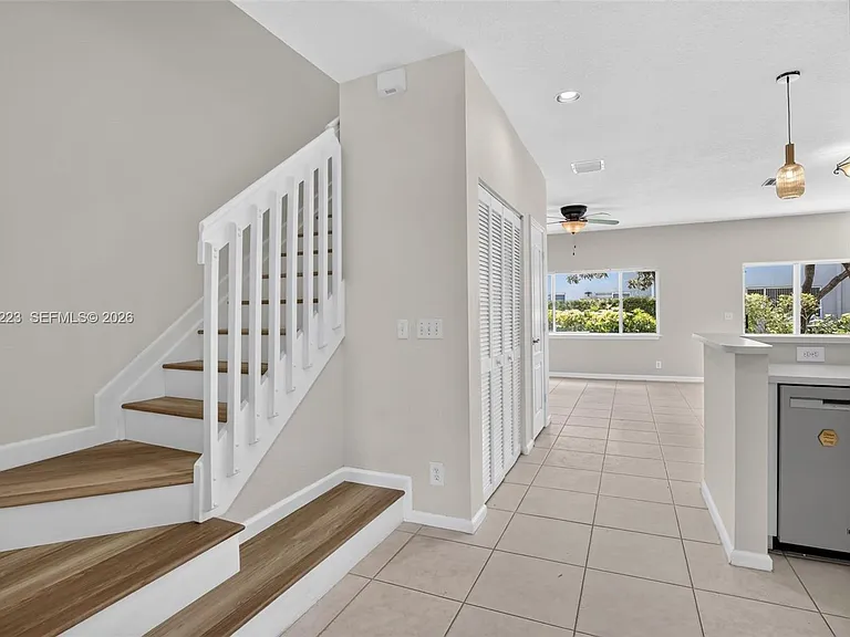 13212 NW 7th Dr — Photo 2