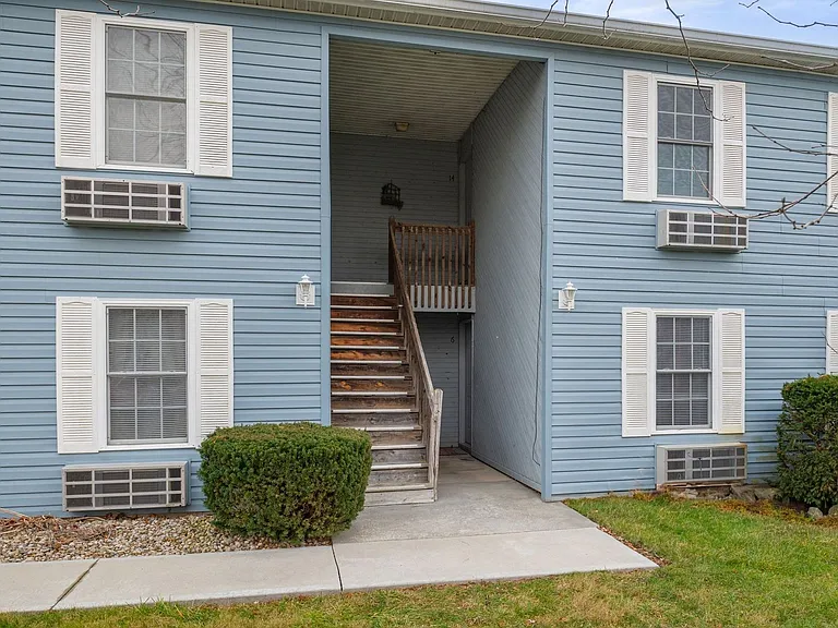 347 N Charles St — Photo 16