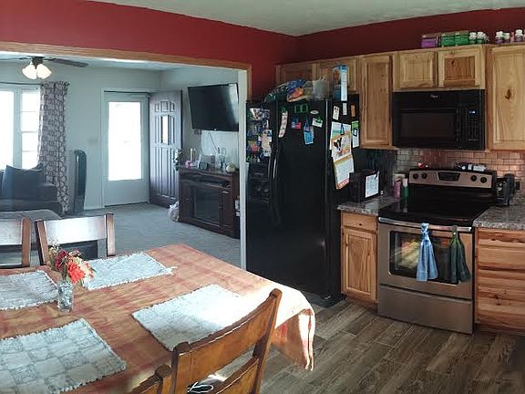 4th image of 818 E Cloud St