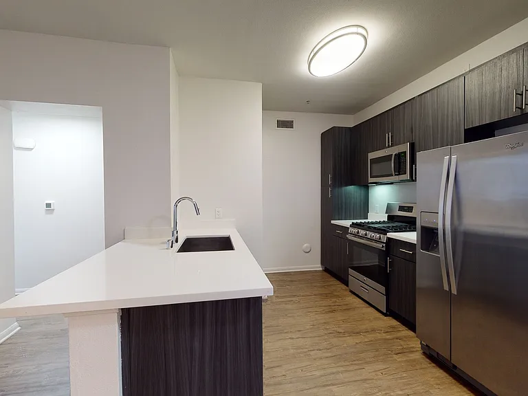 Jefferson at Marina del Rey — Photo 112
