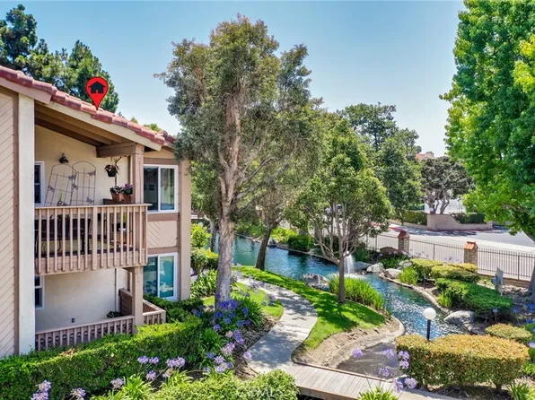 16521 Grunion Unit 207, Huntington Beach, CA 92649