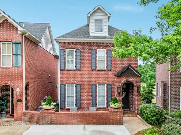 716 Mogridge Ln, Oxford, MS 38655