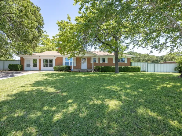 3109 S Murvil St, Decatur, TX 76234