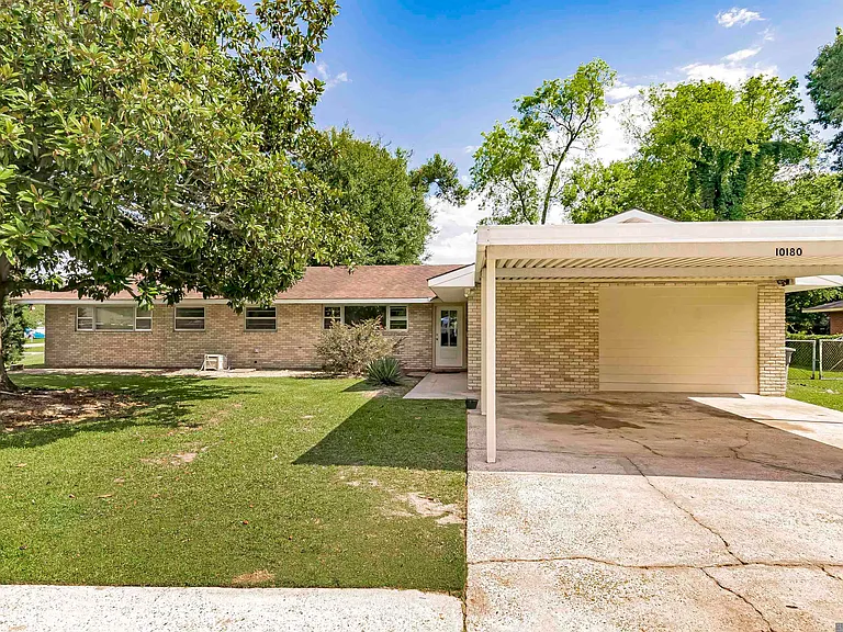 10180 Devonshire Dr — Photo 16