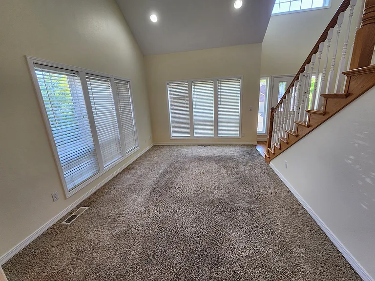 1909 Olympia Ave NW — Photo 16