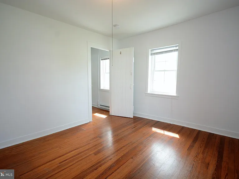 12108 Auburn Rd — Photo 21