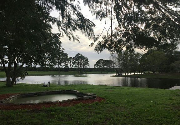 4th image of 147 Deanna Dr
