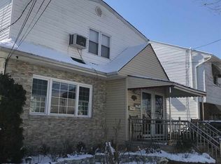 9 Oakdale Rd #2, Jersey City, NJ 07305