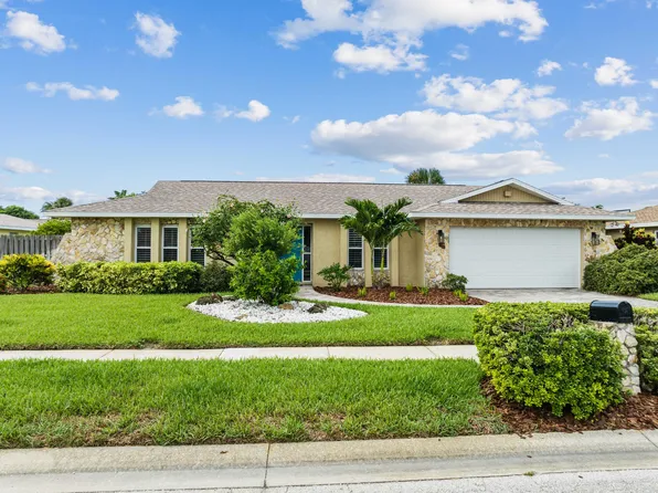 460 E Amherst Cir, Satellite Beach, FL 32937