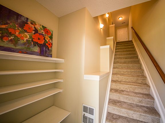 3rd image of 4184 Bradhurst Dr