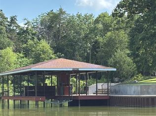 106 Stonewall Dr, Streetman, TX 75859
