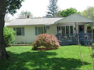 73 Circle Dr, Mansfield, CT 06250