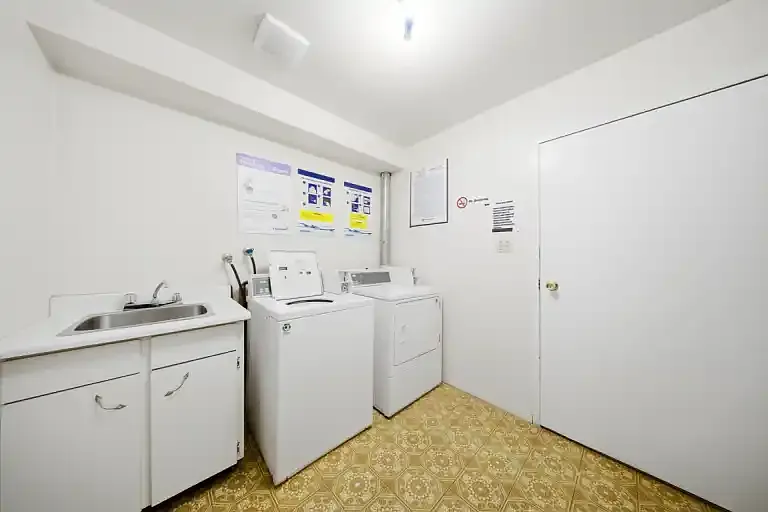 25 Downes Ave #1A — Photo 11