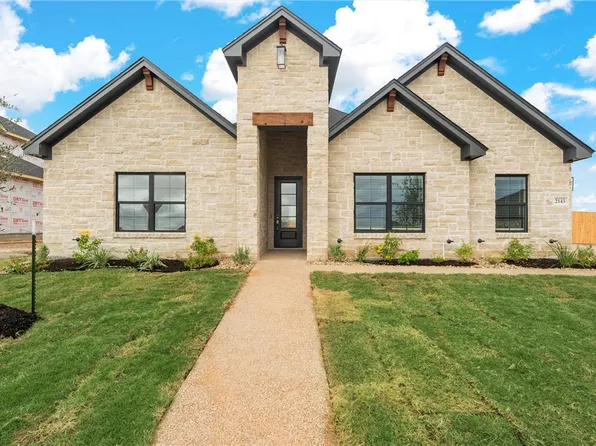 2143 Holborn St, Lorena, TX 76655