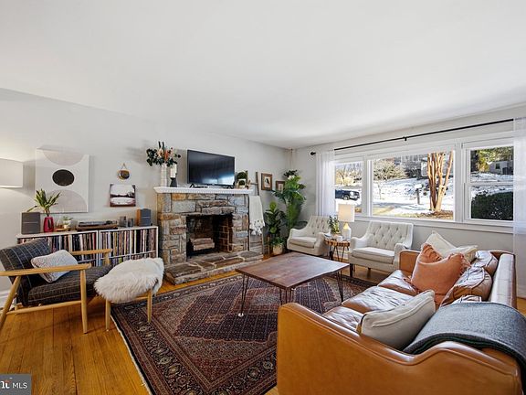 3rd image of 6750 Glenkirk Rd