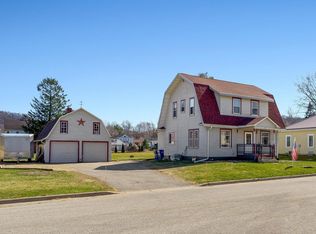 102 Babcock St, Coon Valley, WI 54623