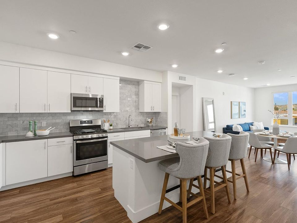 1st image of 5925 Charlotte Dr Unit 416