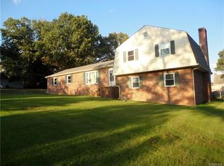 1715 Davis Ln, Hopewell, VA 23860