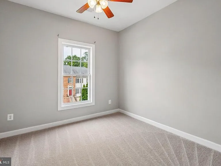 14406 Fowlers Mill Dr — Photo 5