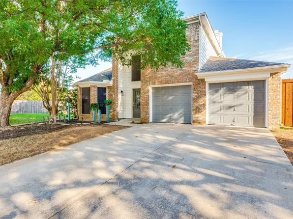 323 Georgian Oak Ct, Lake Dallas, TX 75065