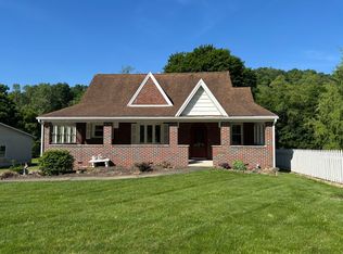 3747 Bull Creek Rd, Tarentum, PA 15084