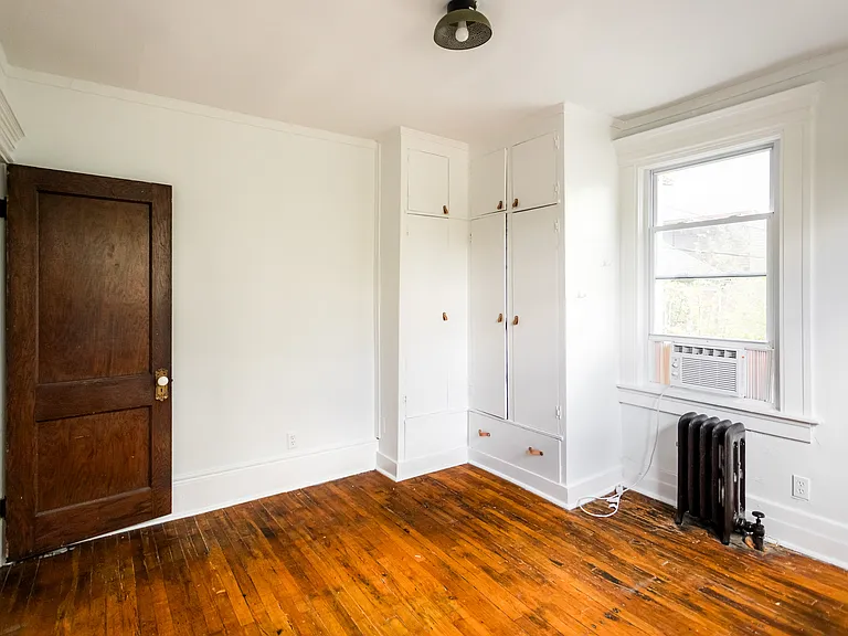 364 W Grand Blvd #1 — Photo 14