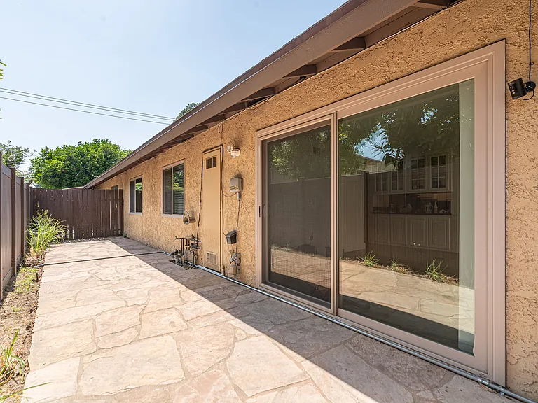 5438 McCulloch Ave #C — Photo 2