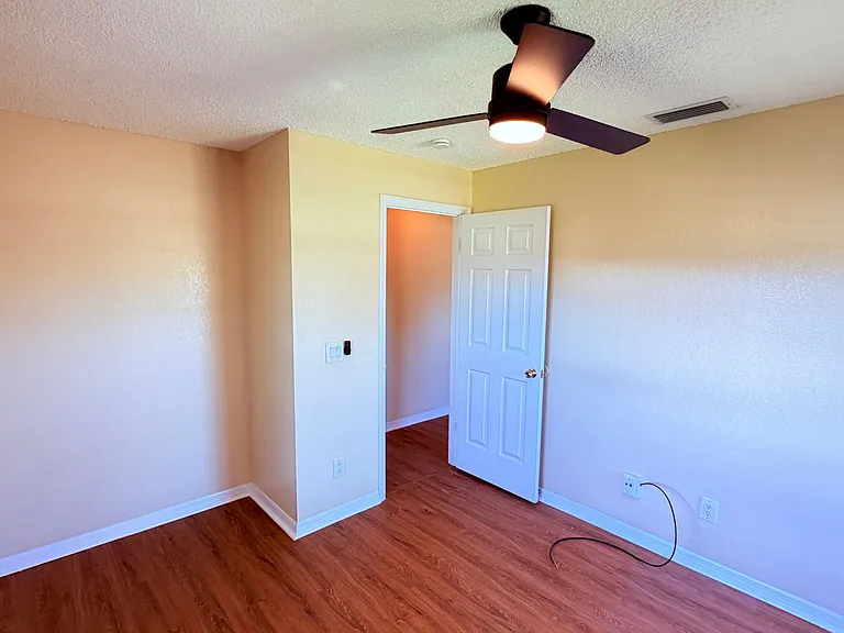 20515 Macon Pkwy — Photo 31