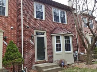 8104 Green Valley Ln, Owings Mills, MD 21117