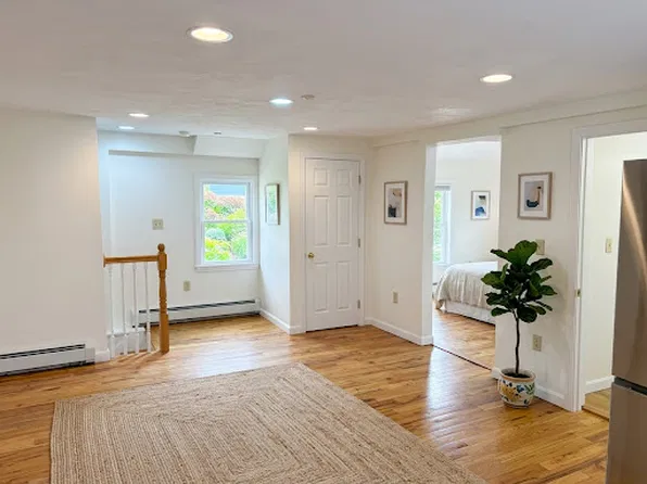 85 Main St, North Andover, MA 01845