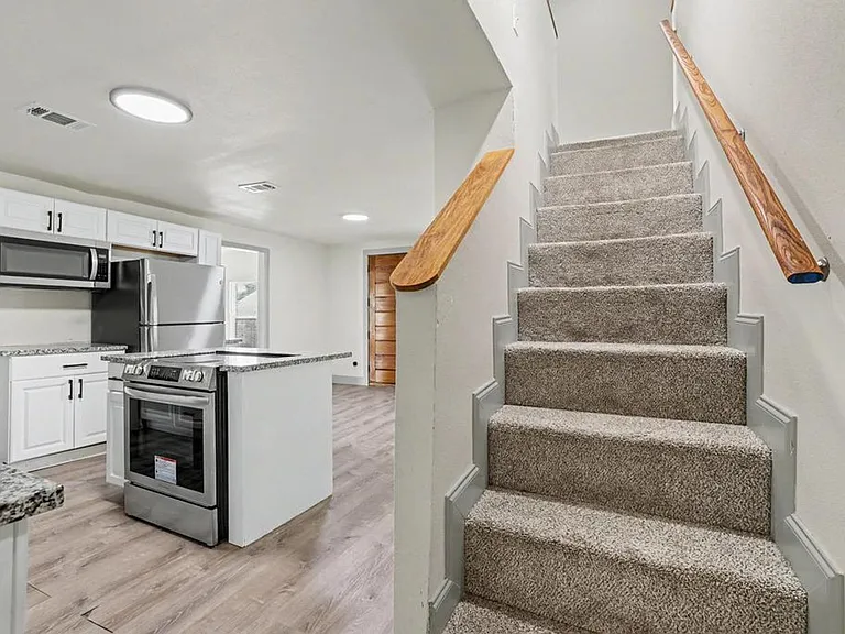 1320 S 7th Ave — Photo 26