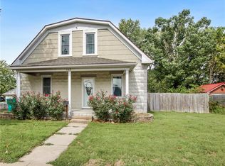 209 W Madison Ave, Owensville, MO 65066