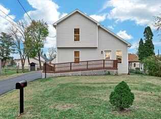 20 Wisconsin Ave, Rensselaer, NY 12144