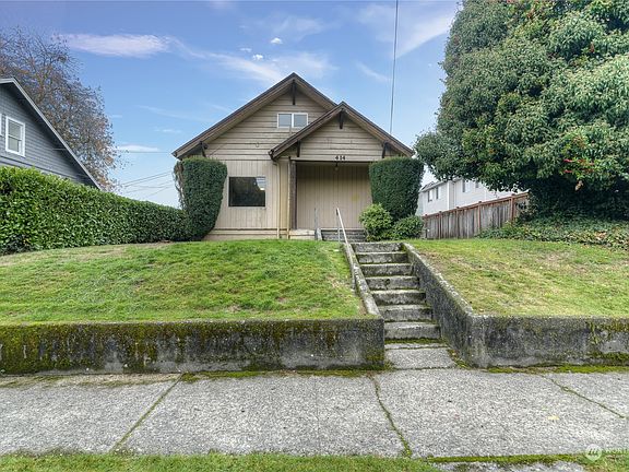 2nd image of 414 9th Avenue SE