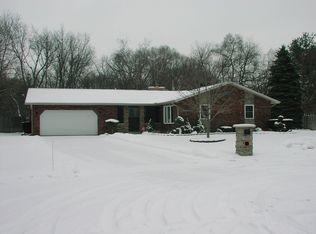 52530 Farmingdale Dr, Granger, IN