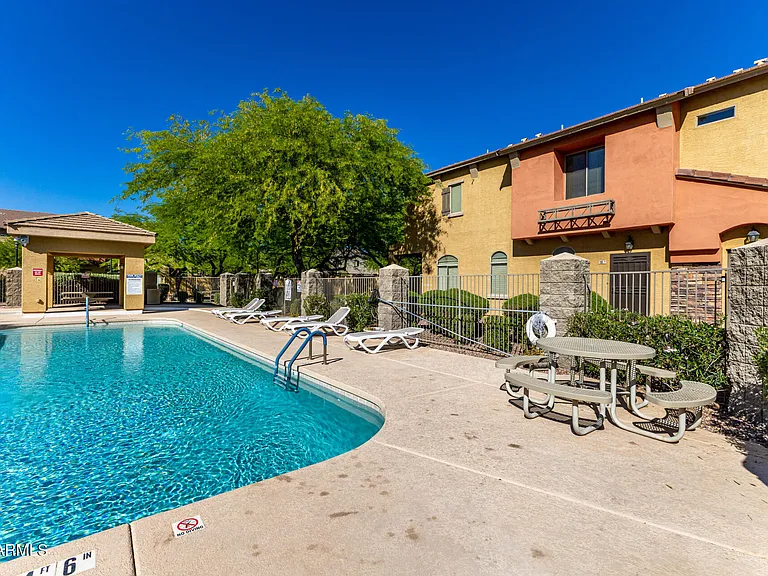 2250 E Deer Valley Rd #15 — Photo 33
