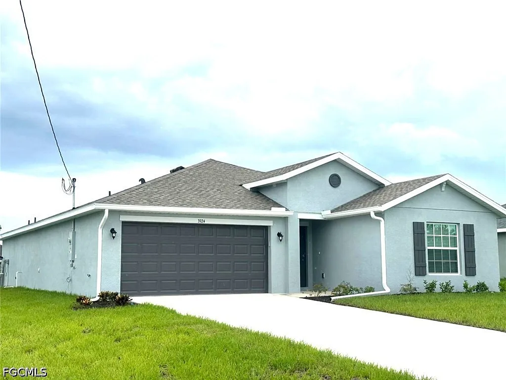 4 bed, 2.0 bath, 1941 sqft, $2,500 — Photo 4