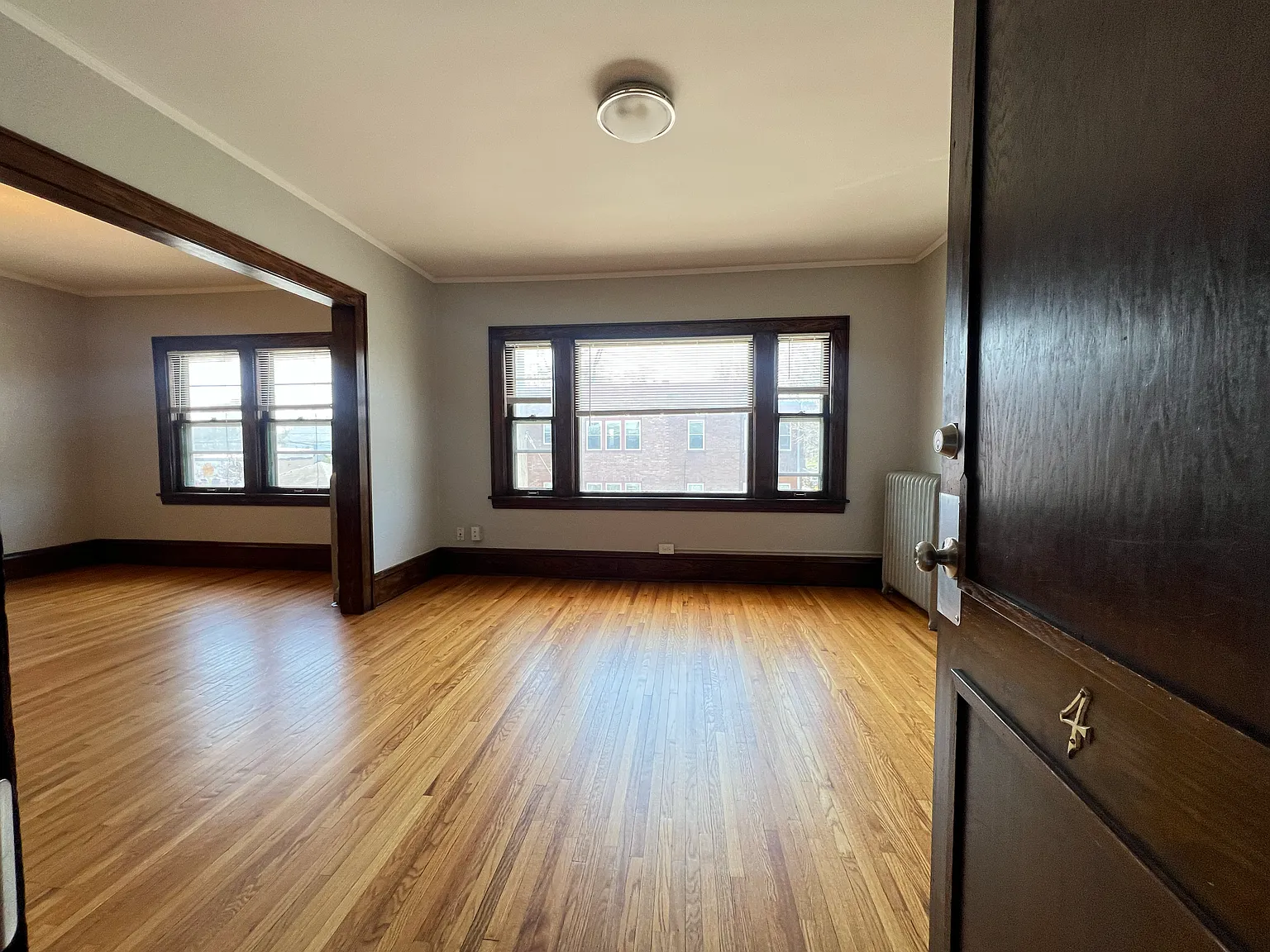 2 bed, 820 sqft, $1,745 — Photo 2
