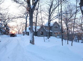 749 Summit Ln N, Hudson, WI 54016