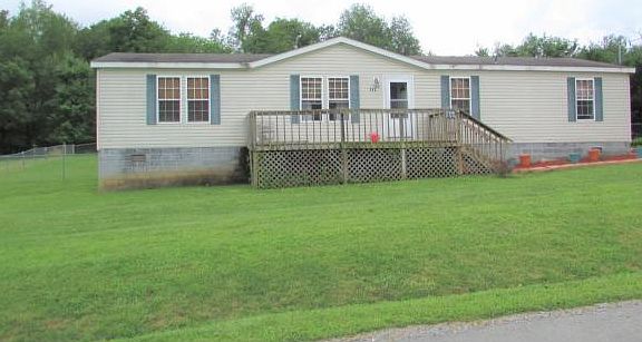 5th image of 104 Patricia Ann Dr