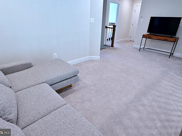33731 Freeport Dr — Photo 22