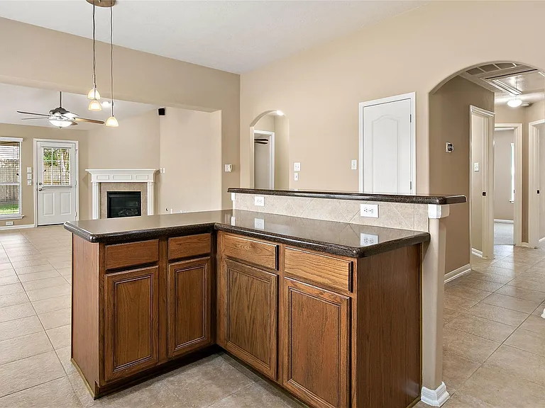 30411 Deleon Fields Dr — Photo 8