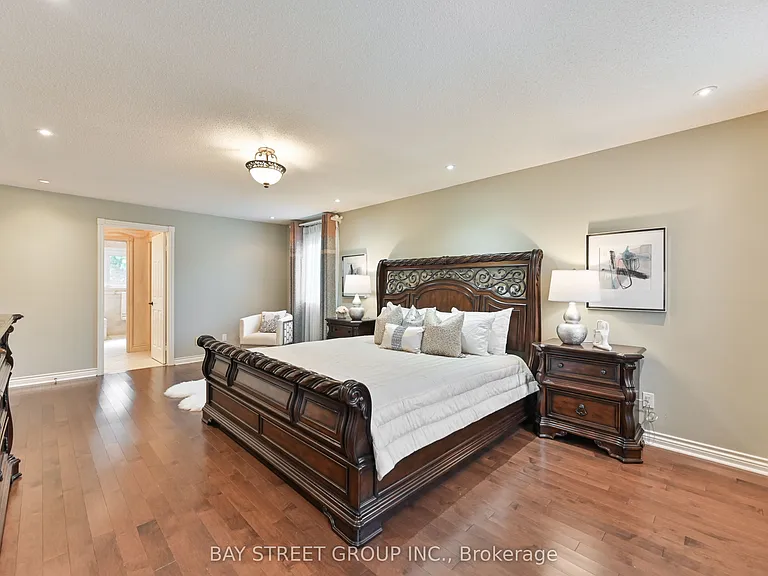 28 Delhi Cres — Photo 16