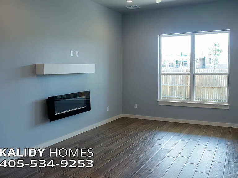 517 Remington Ave — Photo 5