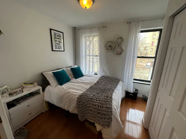 154 Allen St APT 1B, New York, NY 10002