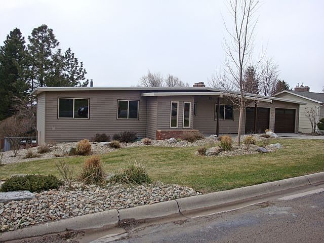 1st image of 904 Parkview Way