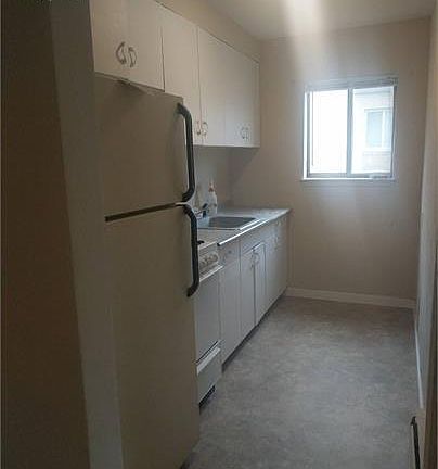 2nd image of 1879 7th St E #7